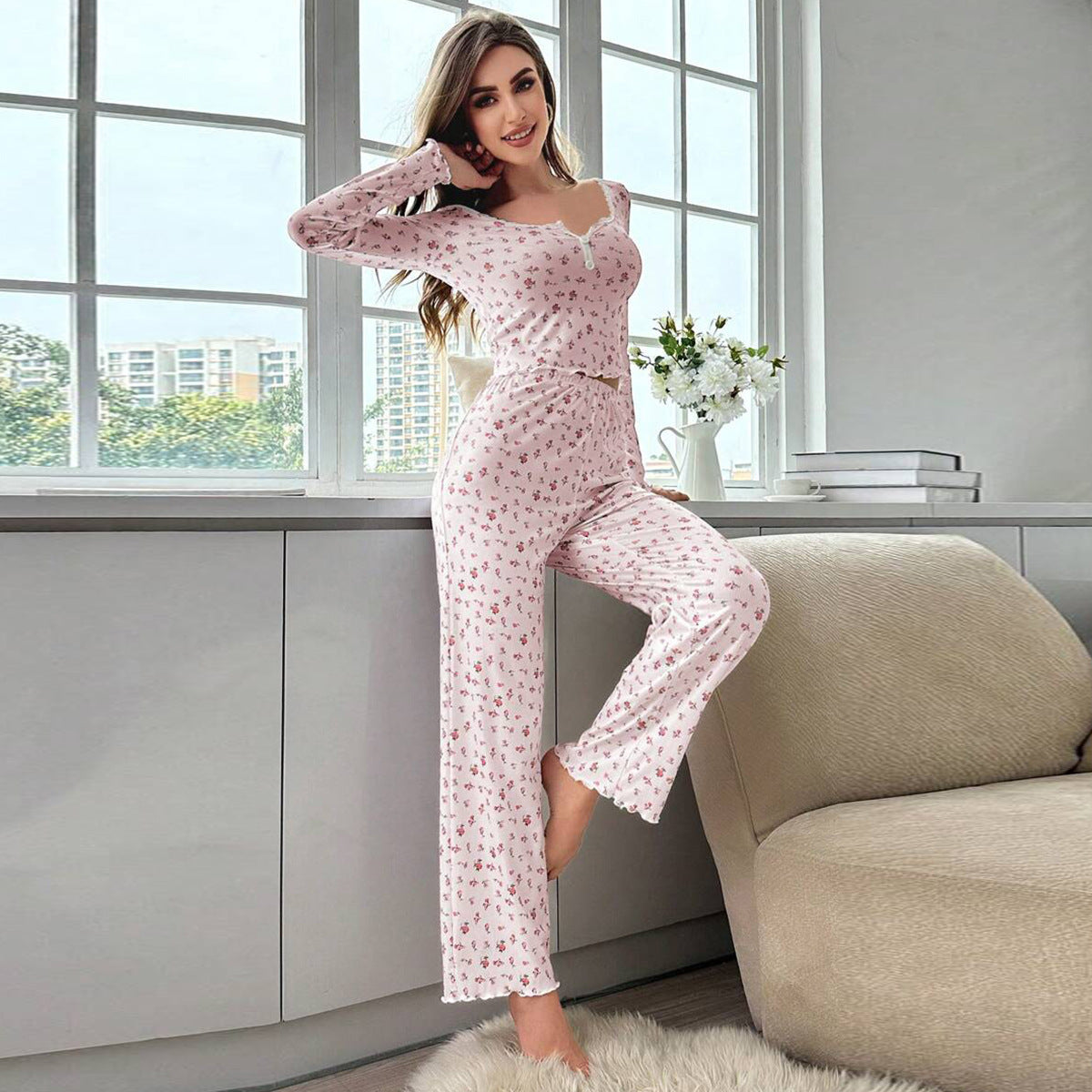 Women's Long Sleeve Pajama Set with Playful Floral Pattern