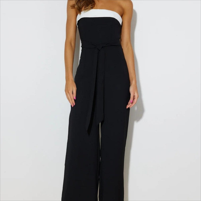 Women's jumpsuit with a shaping design and elegant strapless cut