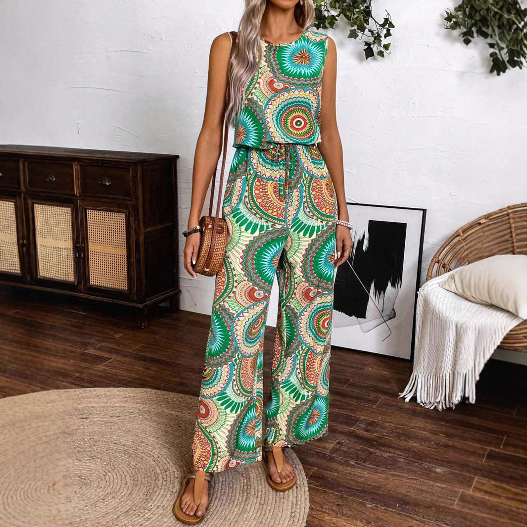 Women's casual jumpsuit with striking pattern detail and elastic waistband