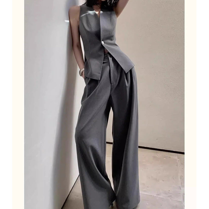 Women's Tailored Sleeveless Suit Set