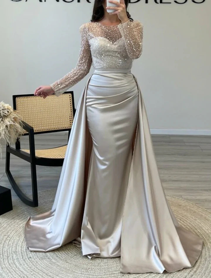 Women's Glamorous Evening Dress with Sparkling Beads and Flowing Skirt