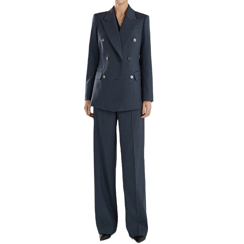 Women's double-breasted suit with wide-cut trousers