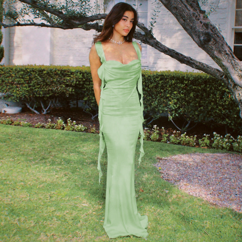 Ladies Elegant Dress with Feminine Ruffle Details and Figure-Hugging Silhouette