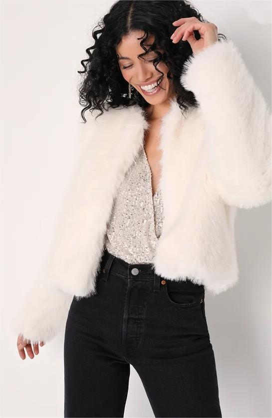 Women Luxury Faux Fur Jacket with Elegant Details