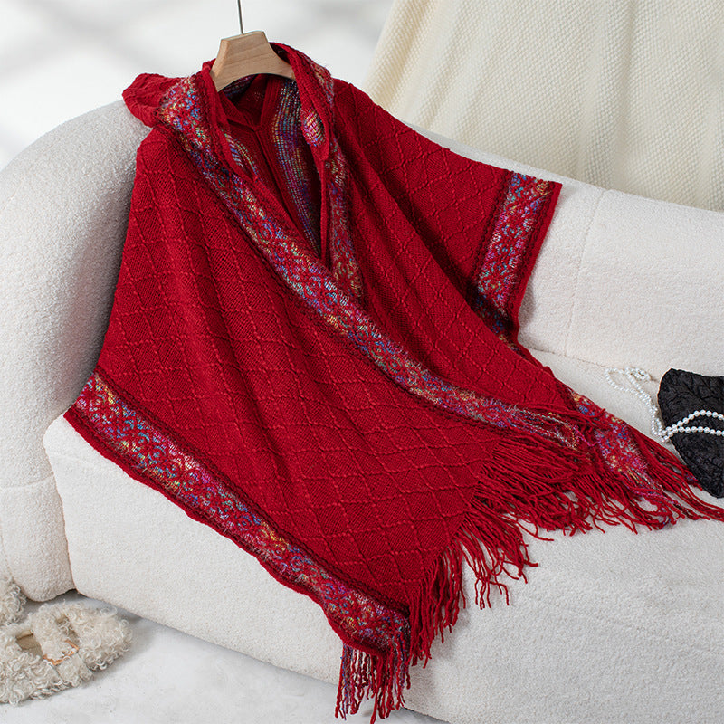 Women's elegant poncho with high-quality textured design and fringes
