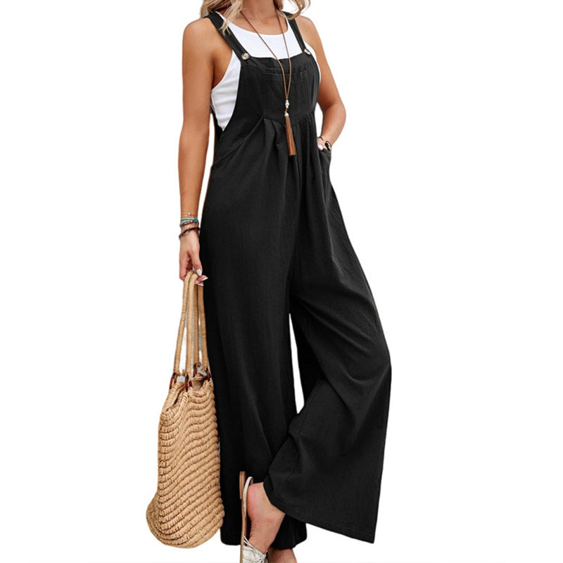 Women's wide dungarees with a casual cut and sophisticated details