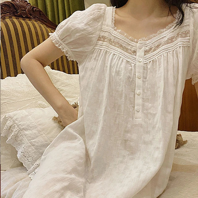 Viktoriana Nightdress