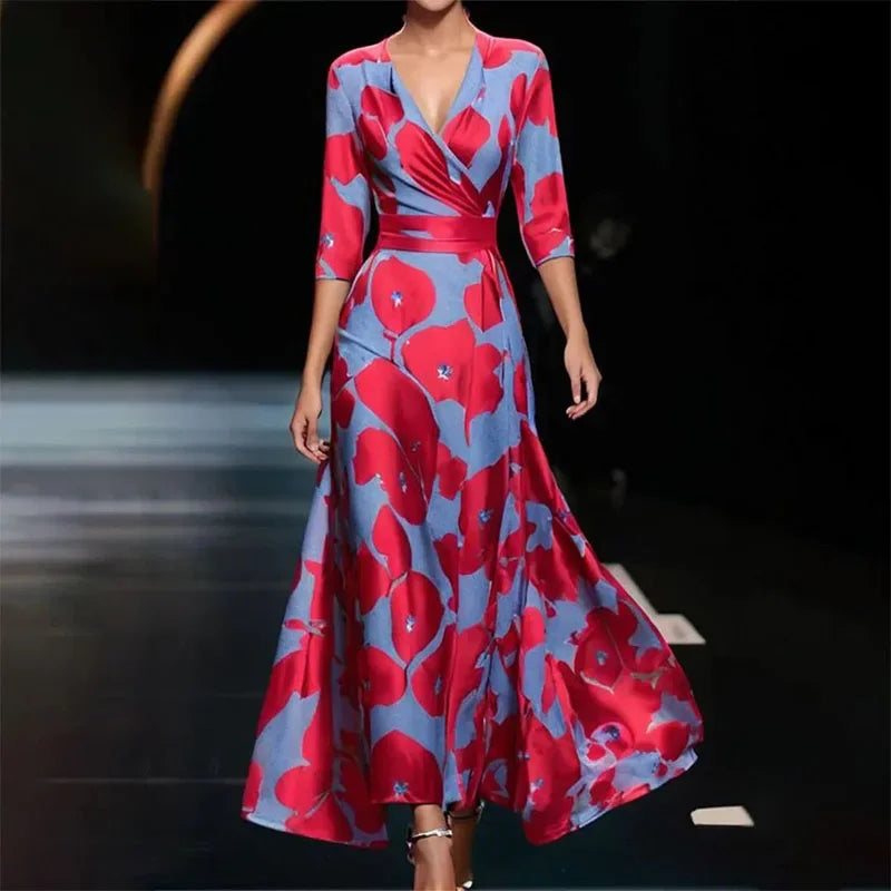 Elegant Maxi dress with floral pattern