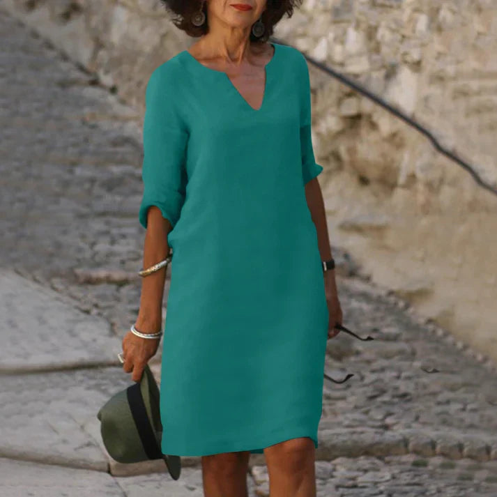 Elegant Summer Dress Made of Linen With V-neck
