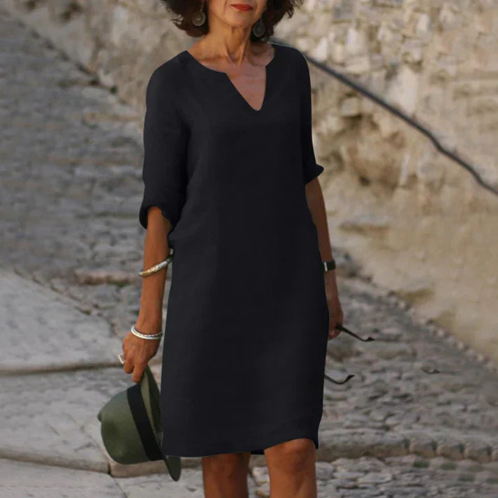 Elegant Summer Dress Made of Linen With V-neck