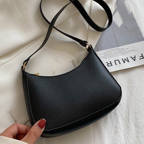Luxurious Retro Bagexclusive Leather Handbag With Timeless Charm
