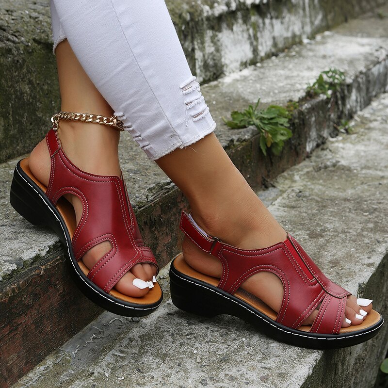 Lysse | Supportive Leather Sandals