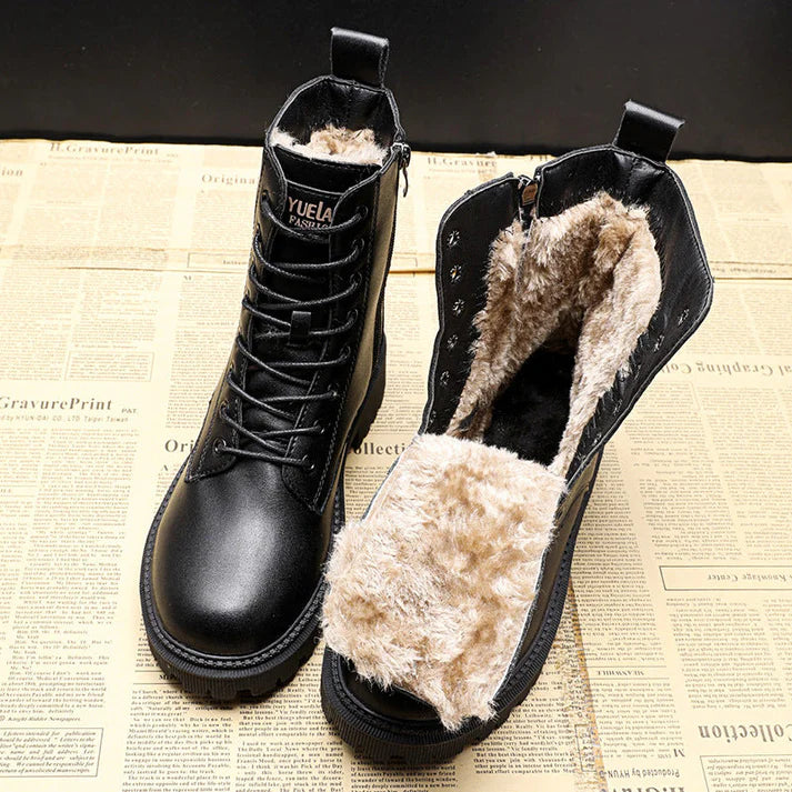 Luxurious black winter boots