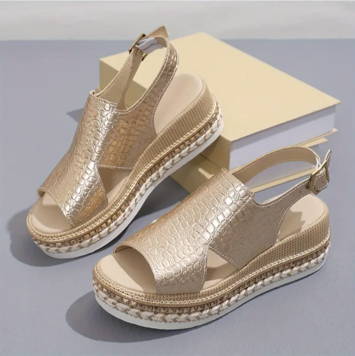 Elegant And Stylish Sandals With Platform Sole