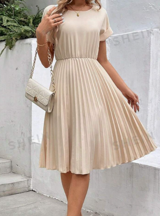 Women's Pleated Midi Dress with Elastic Waist and Short Sleeves