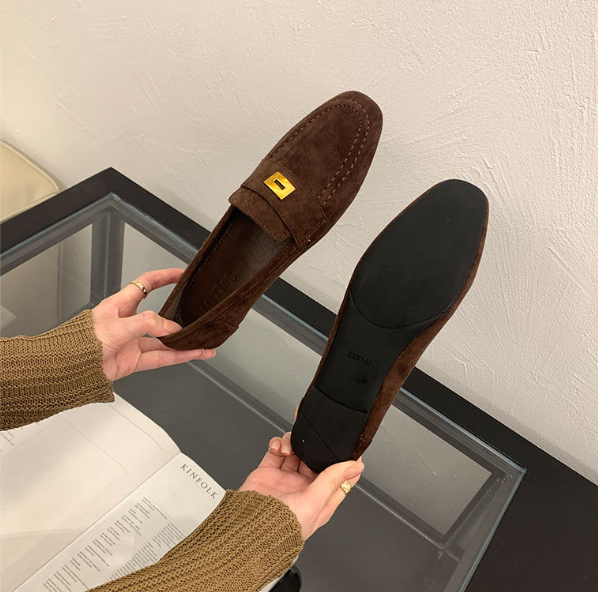 British Shoes Made of Lightweight Suede