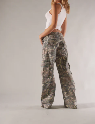 Low waisted cargo pants brown camo