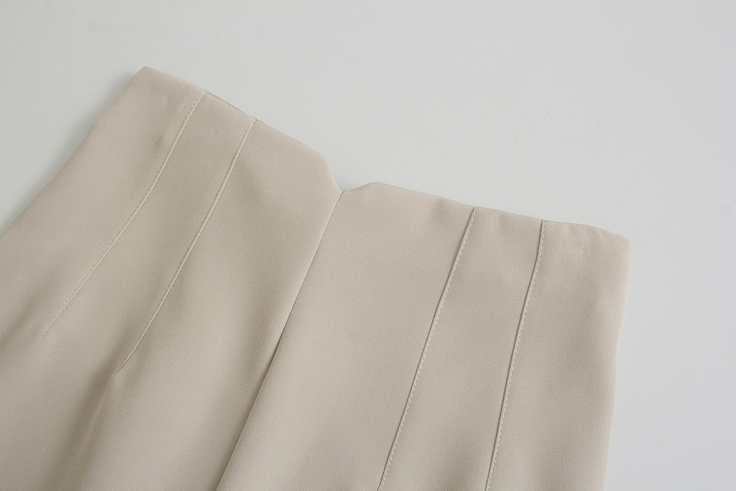 Comfortable and Elegant Women's Trousers