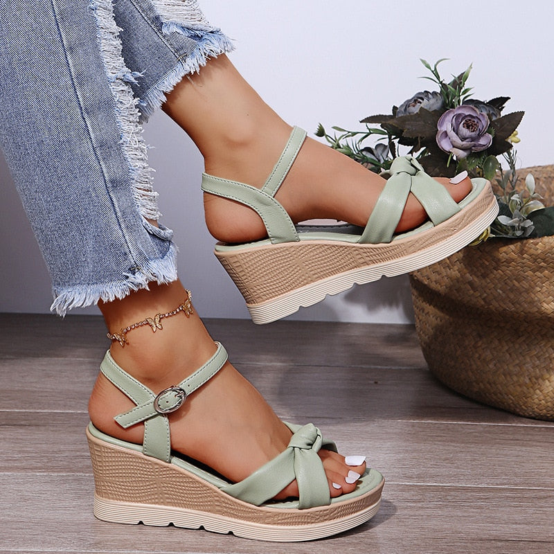 Elegant Sandals With Knotted Straps for Women