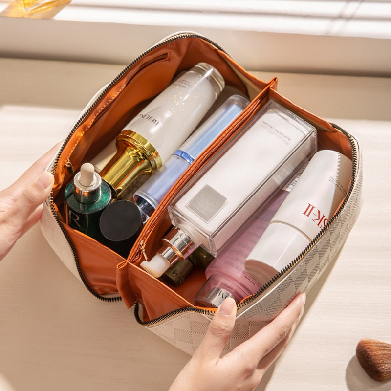 Luxurious Checkered Cosmetic Bag