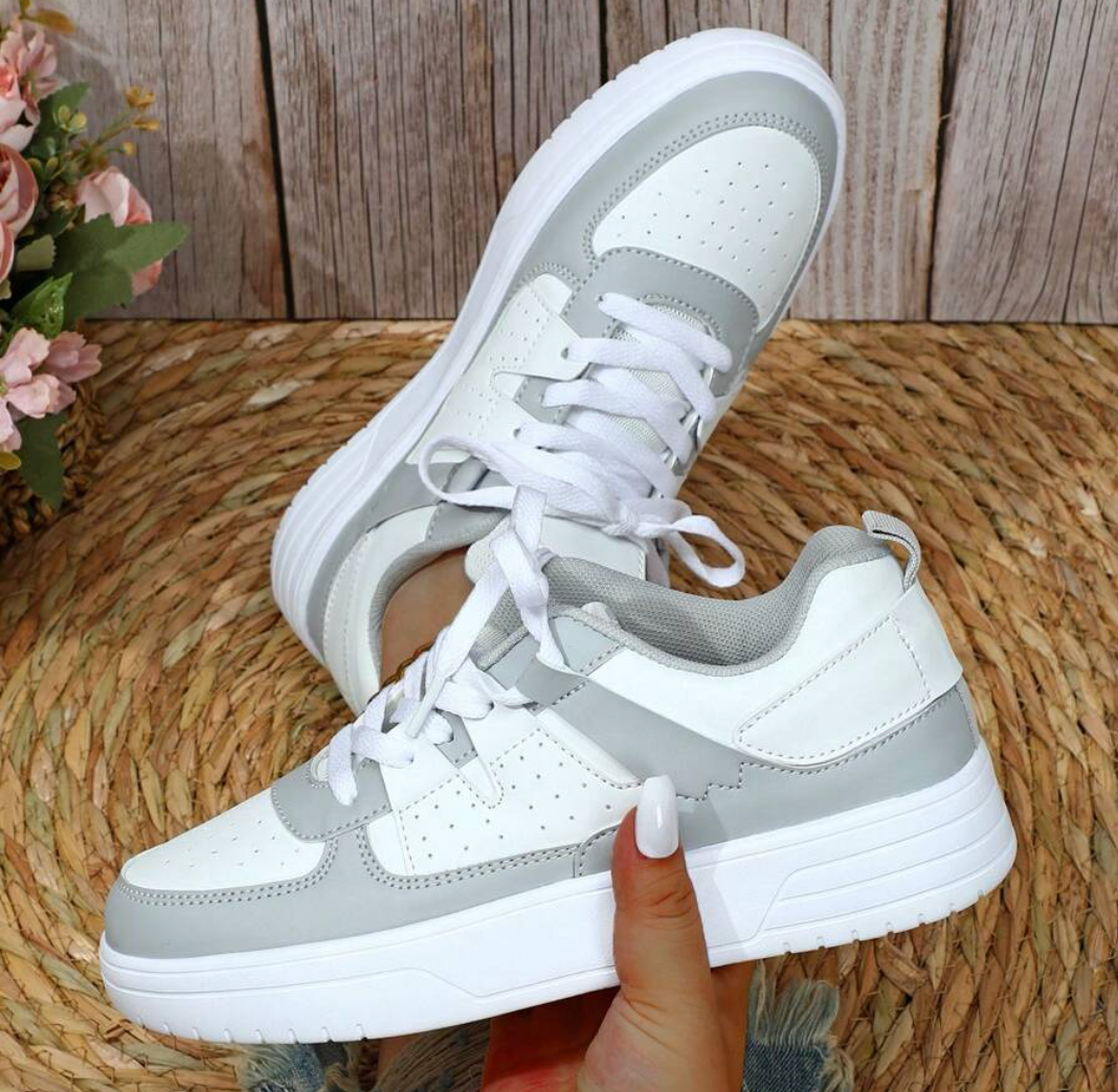 Pastel-colored Colorblock Sneakers With Chunky Sole for Women