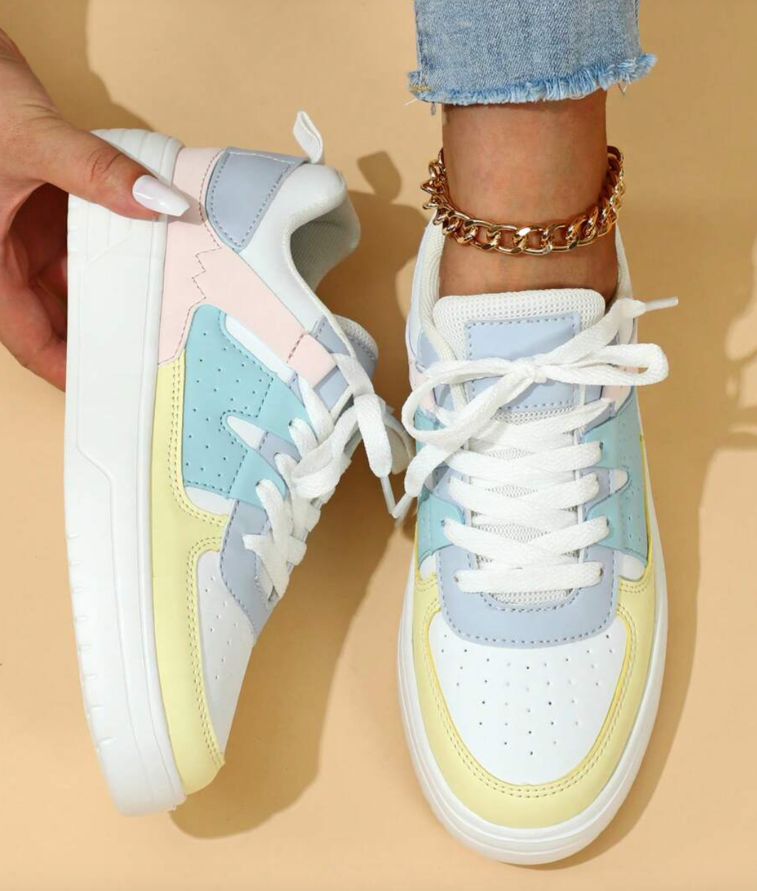 Pastel-colored Colorblock Sneakers With Chunky Sole for Women