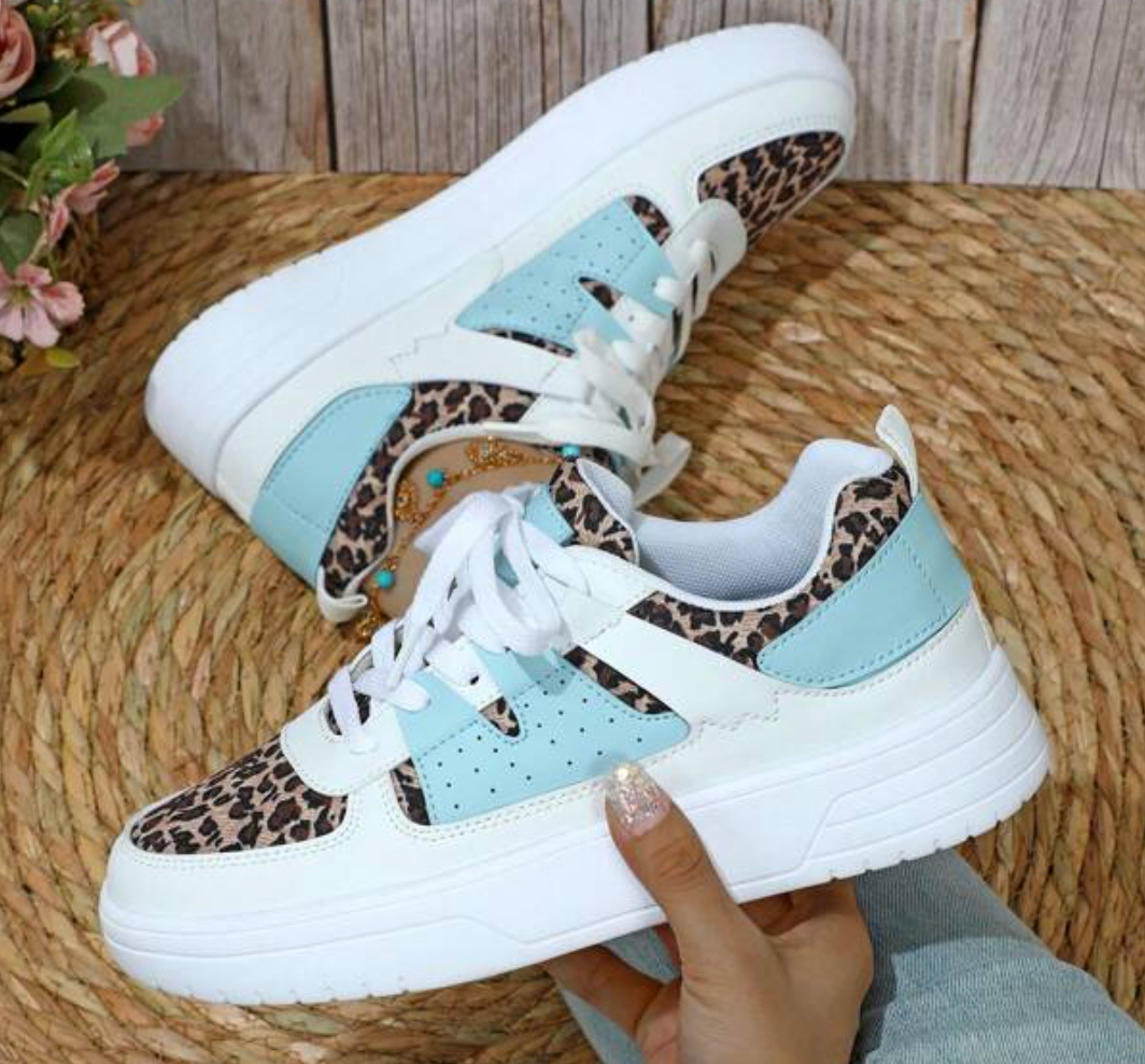 Pastel-colored Colorblock Sneakers With Chunky Sole for Women