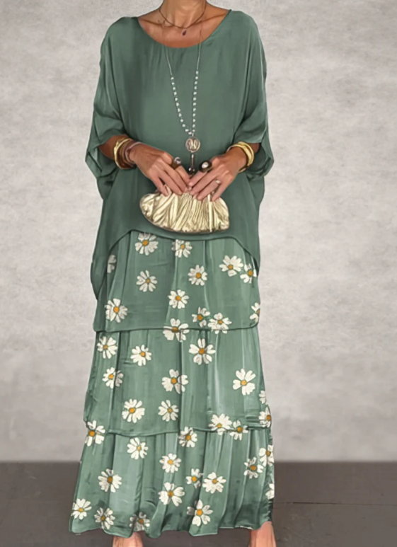 Elegant Max Dress With Wide Round Neckline