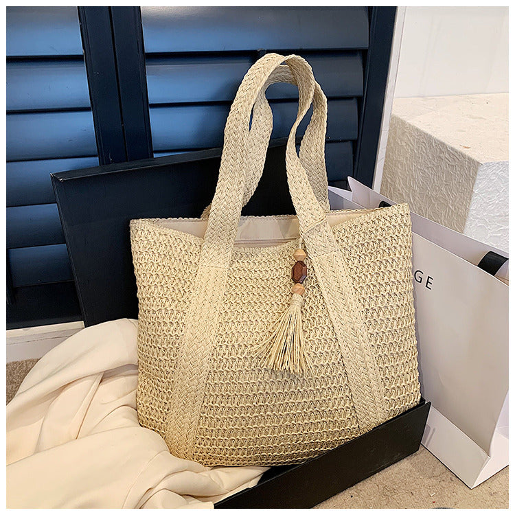 Summer Straw Bag With a Casual Design