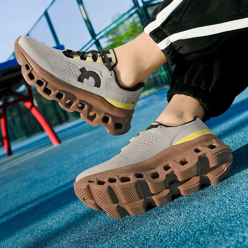 Lightweight running shoes