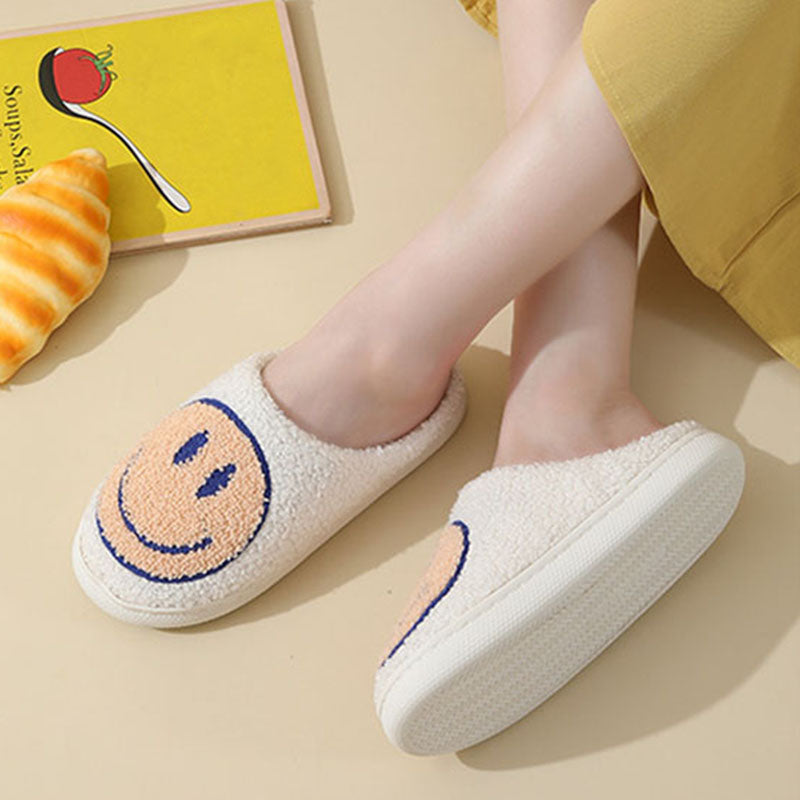 Large Smiley Pattern Fur Slippers