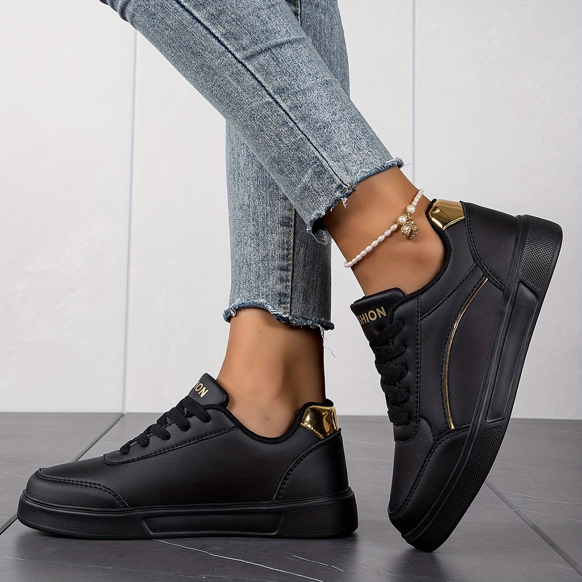 Solid Color Women's Sneakers With Soft Sole
