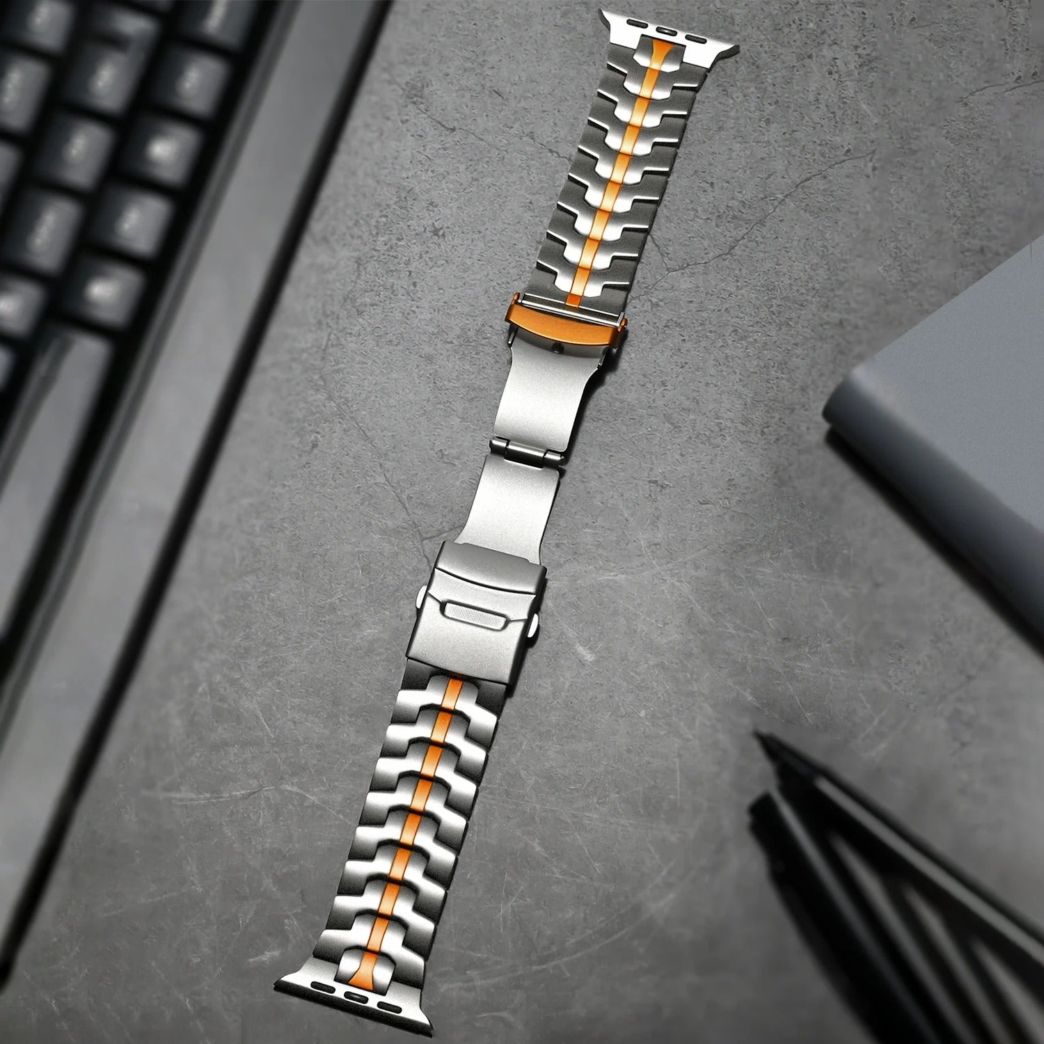 Luxe Titanium Apple Watch Band Suitable for Series 1 9 and Ultra