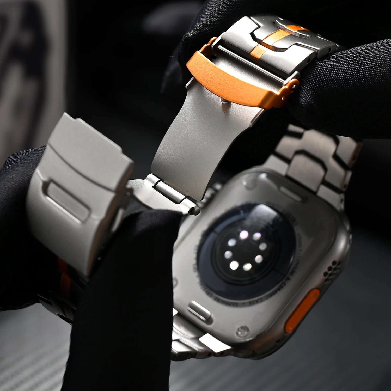 Luxe Titanium Apple Watch Band Suitable for Series 1 9 and Ultra