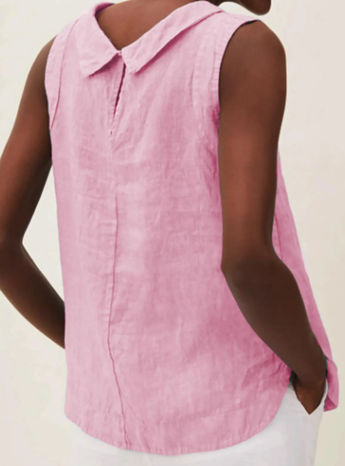 Short sleeve blouse with round neckline