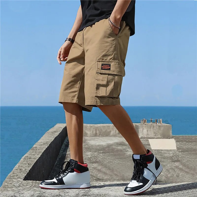 Baggy Shorts With Multiple Pockets