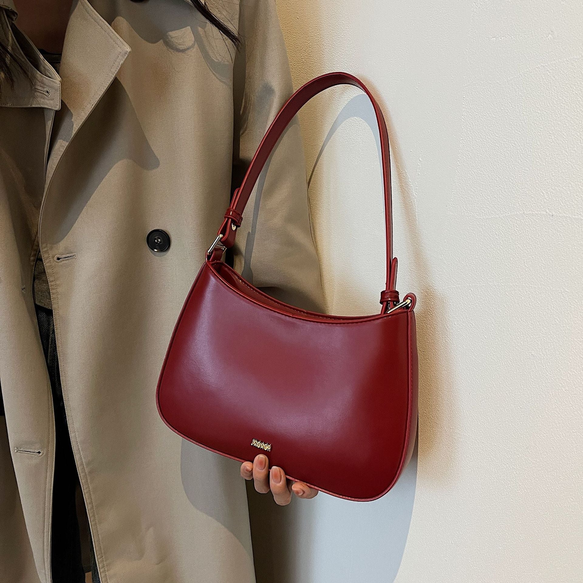 Stylish Small Handbag - for Fashion Lovers
