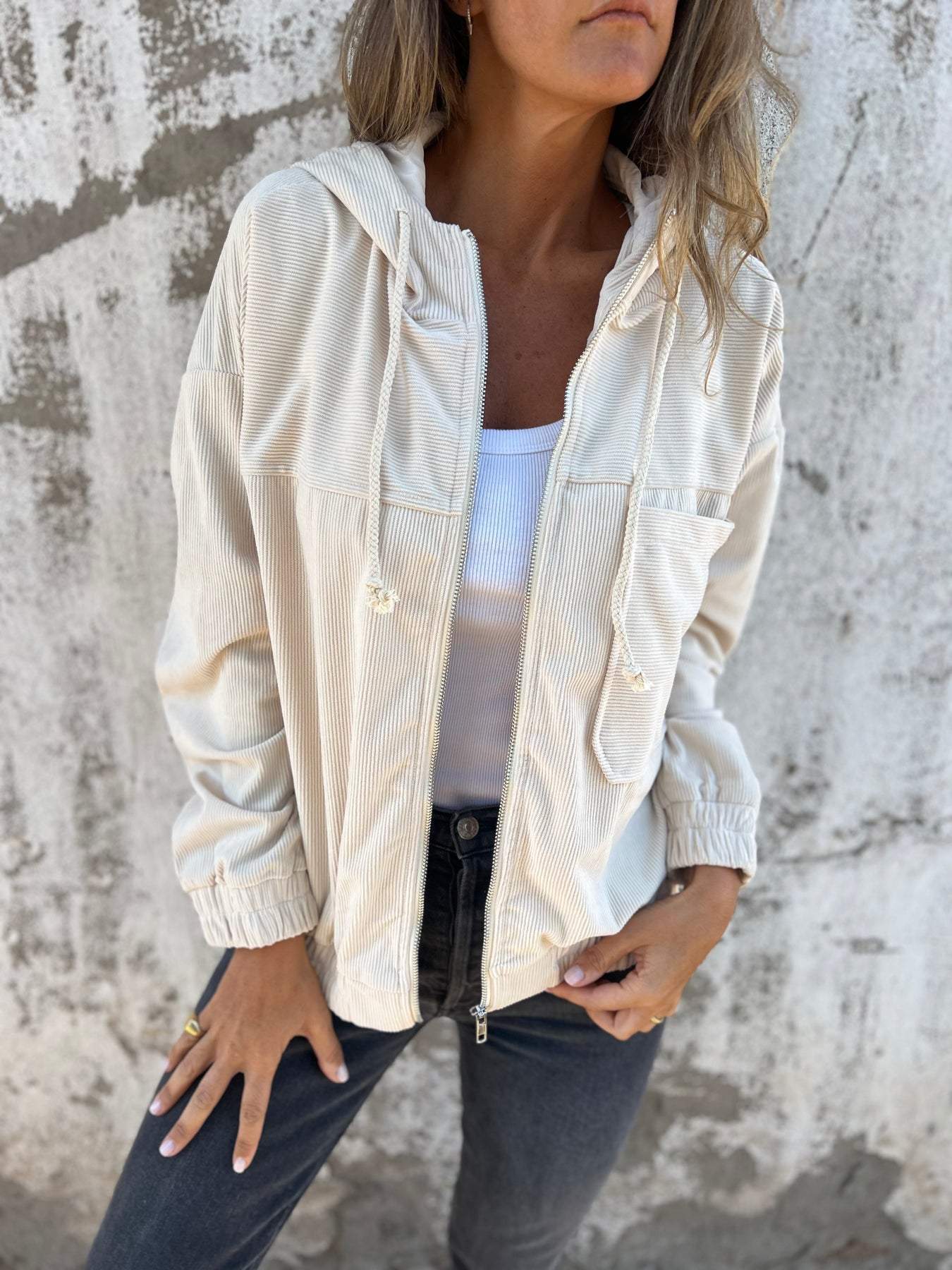 Stylish cord jacket with zipper