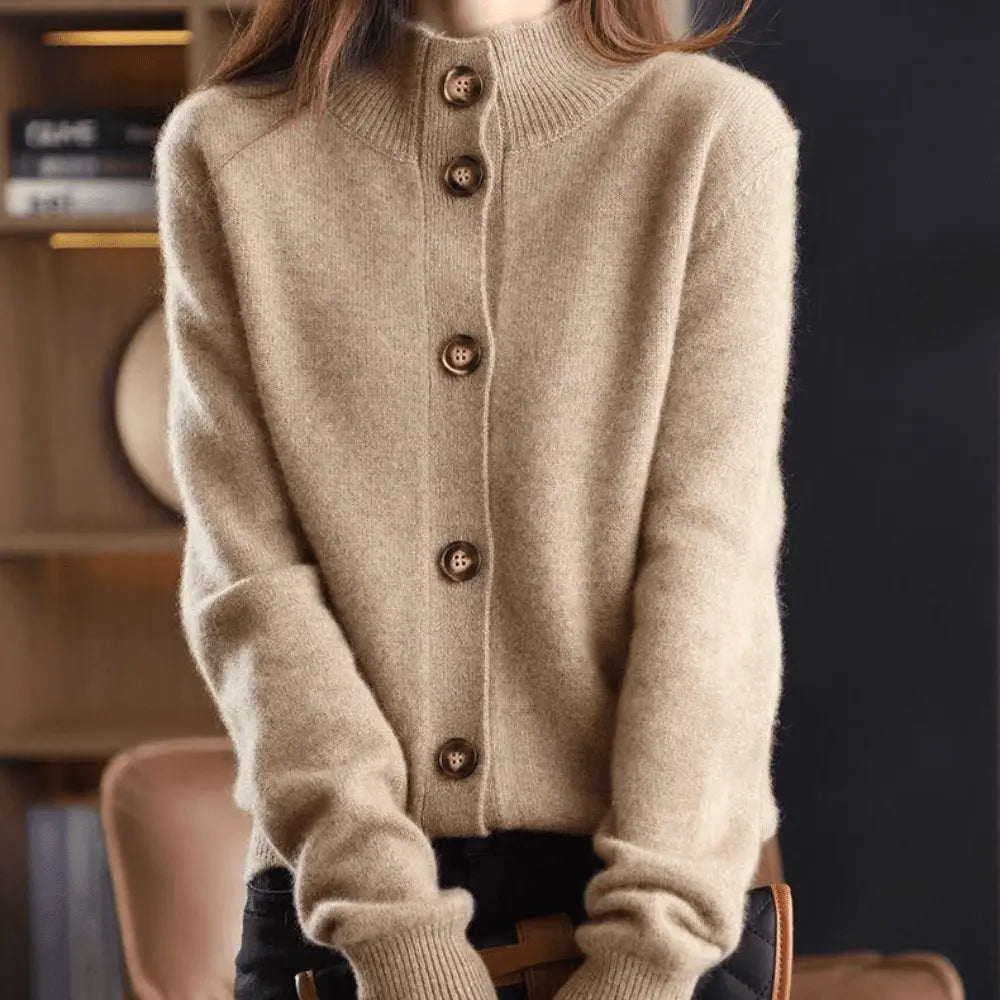 Luxurious cashmere cardigan