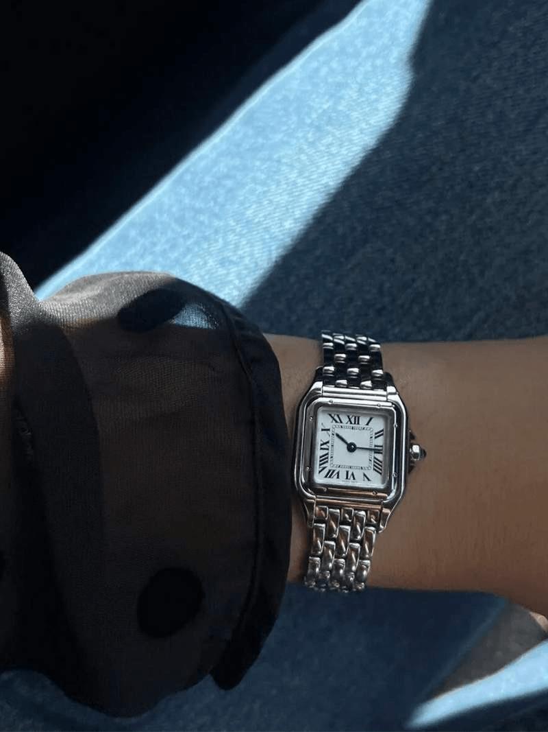 Elegant Ladies Watch Classic Design & Luxury