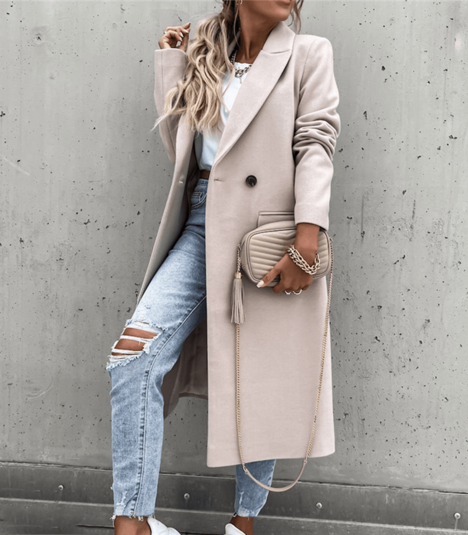 Wool Coat With Pockets and Buttons