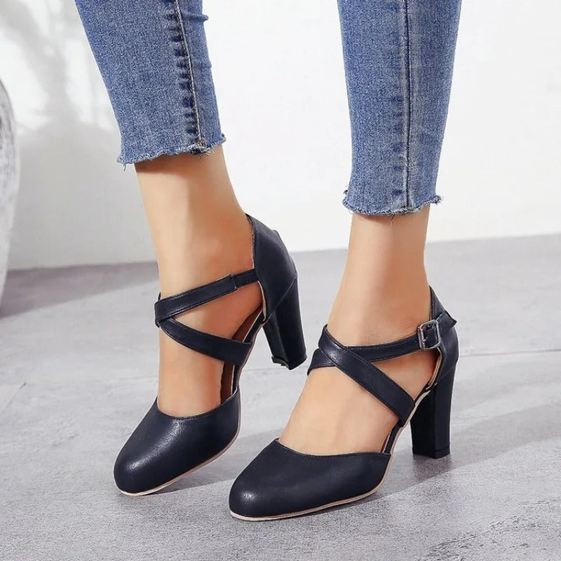 Demanding and Elegant High-heeled Shoes