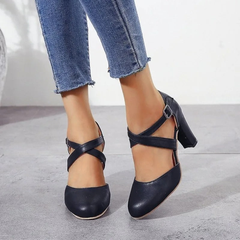 Demanding and Elegant High-heeled Shoes