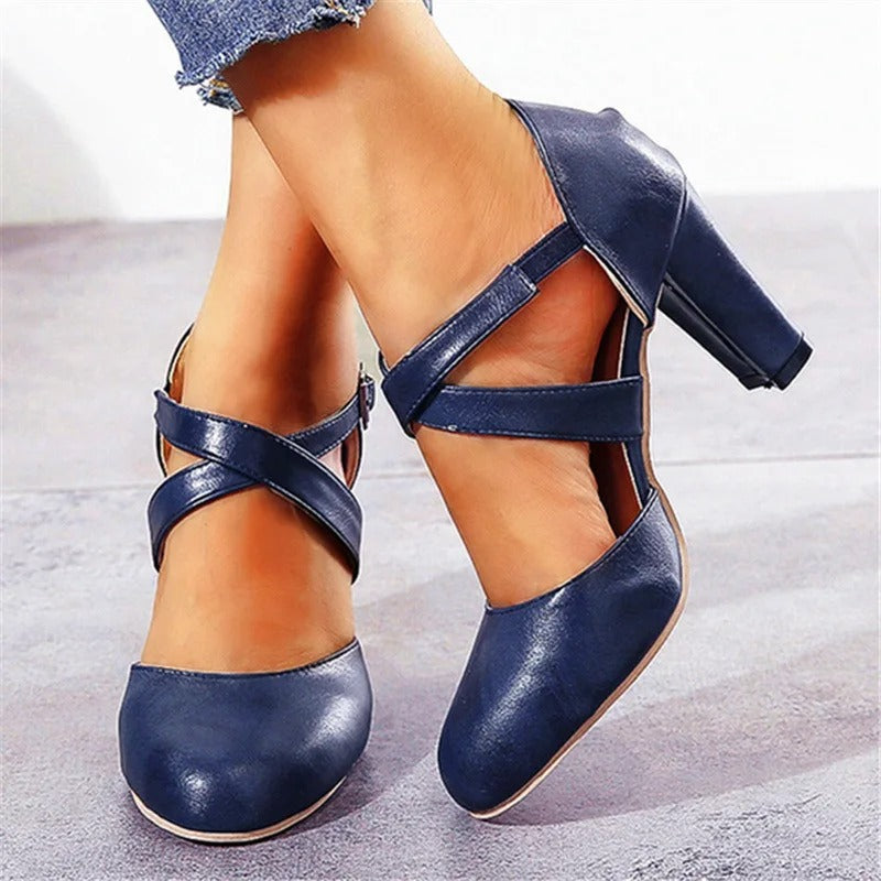 Demanding and Elegant High-heeled Shoes