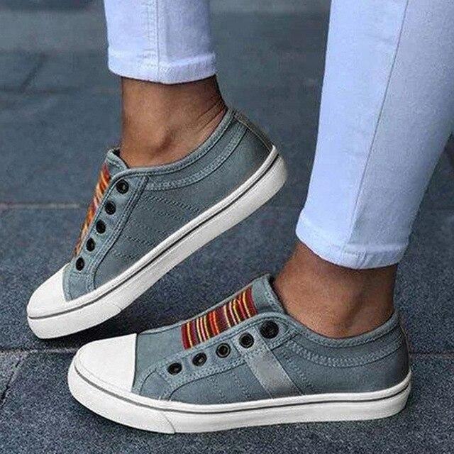 Stylish Comfortable Sneakers in Sporty Look