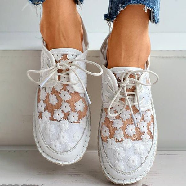 Embroidered Sneakers Liz