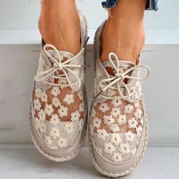Embroidered Sneakers Liz