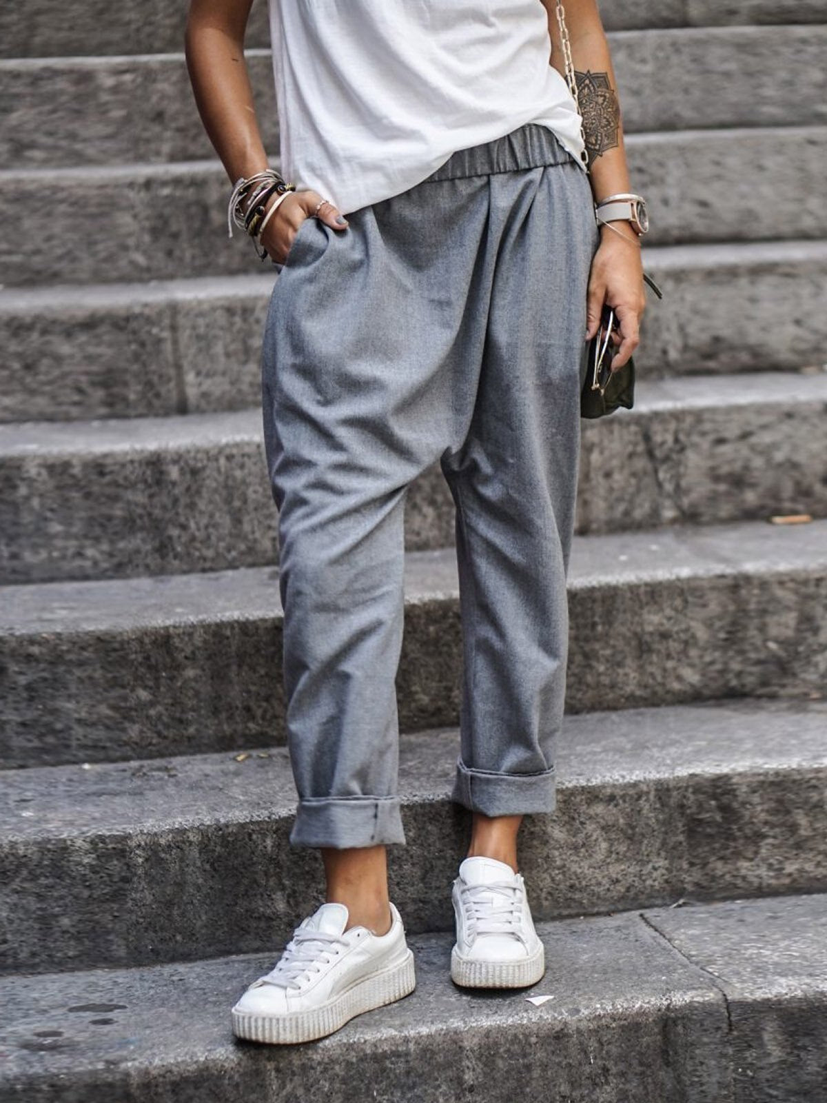 Casual linen trousers look