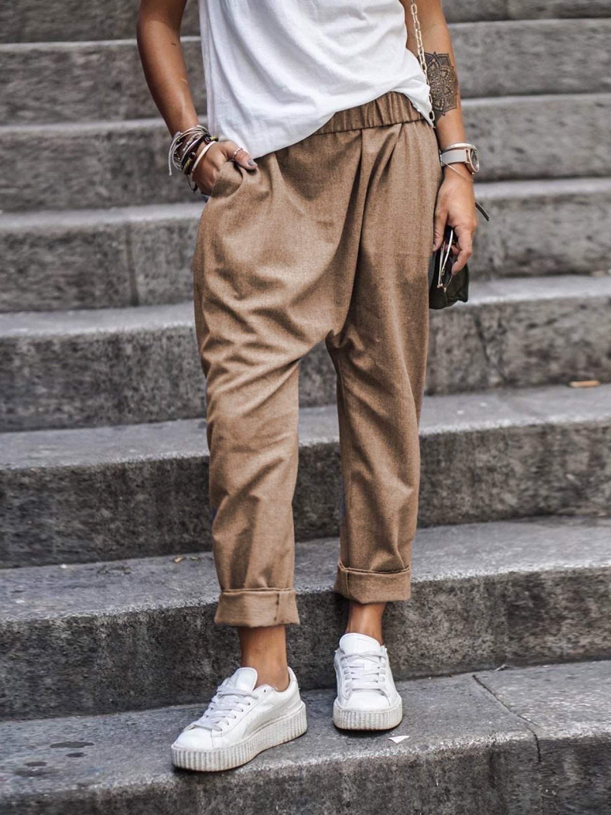 Casual linen trousers look